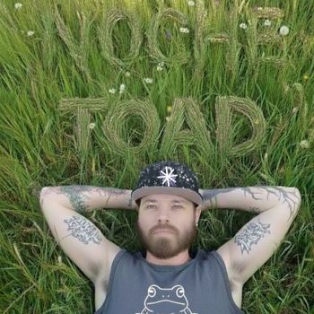 Toad - Noche (Explicit)