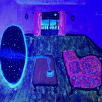 Evan Hause - Cosmic Divan