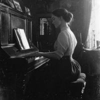Dorian Pembroke - the piano plays you