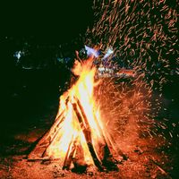 Ghosty - City on Fire (Explicit)