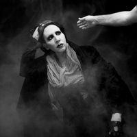 Marilyn Manson - Cupid Carries A Gun (Explicit)