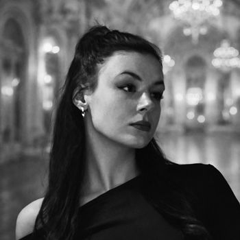 Noemi - No Riddles (Explicit)