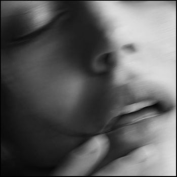 Hanny - Close Your Eyes
