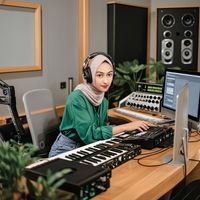 Nur - Kenangan Silam