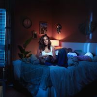 Amel Bent - MINUIT UNE (Explicit)