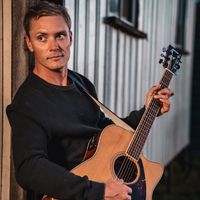 Matty Hoare - Whiskey, Dust and Grace