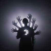 2N - Shadows on My Chest