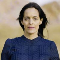 Christina Maxouri - Omorfi Ke Paraxeni Patrida