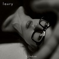 Laury - S Láskou