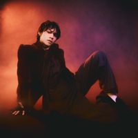 Hoji - Love Me (He Says)