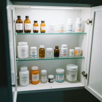 Georgia Brown - Medicine Cabinet Shelf