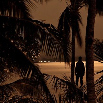 tesla - быть собой (Explicit)