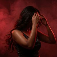 Livie - red light halo