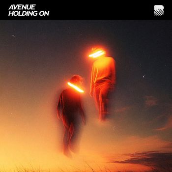 AVENUE - Holding On