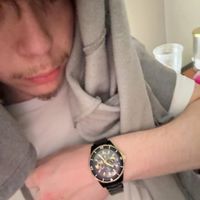 tris - hugginmyshoulders (Explicit)
