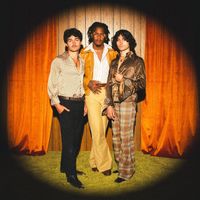 Familiar Faces - In the Spotlight