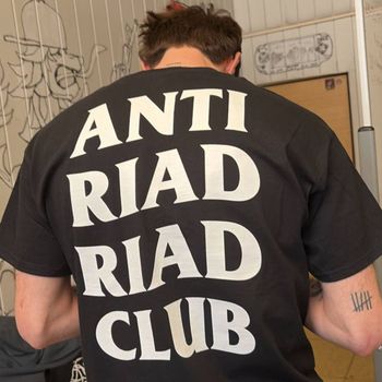 Riad - nejsou 🚫 (Explicit)