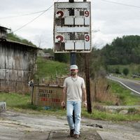 Greylan James - Small Town (Explicit)