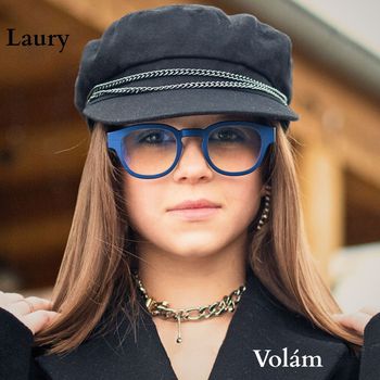Laury - Volám