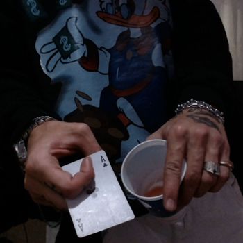 san - un ratico (Explicit)