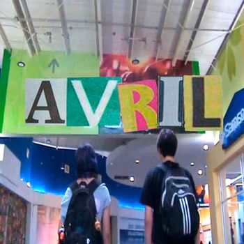 Monitor - Avril