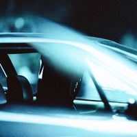 Petit Biscuit - Drivin Thru the Night