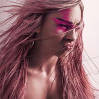 Nadia - Tvoja mala plače zbog mene