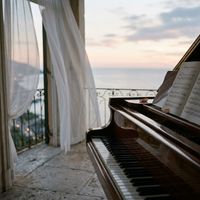 SilentPiano - Cinematic Piano Calm Rain